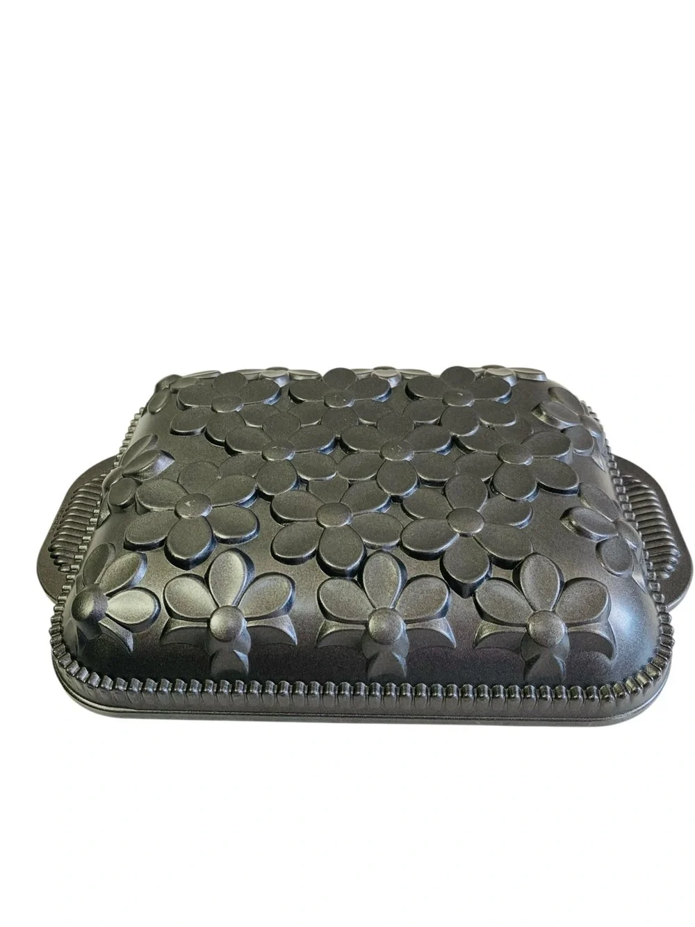 Nordic Ware Daisy Flower Cake Pan 9 x 11
